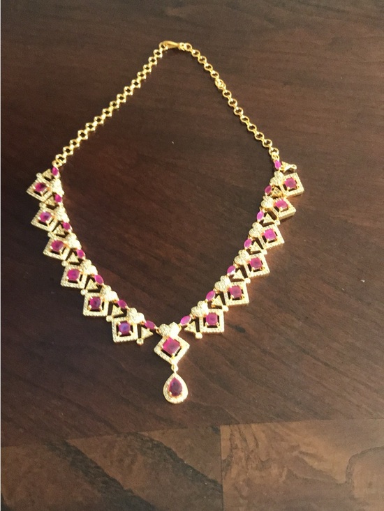 Gold-Tone red Stone Statement Necklace - Picture 4 of 9